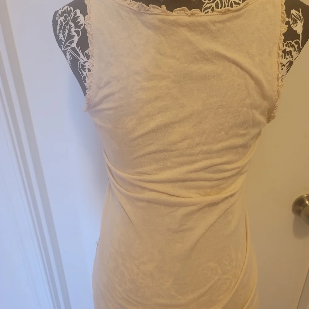 Express Tank Top With Sequins - Picture 2 of 4